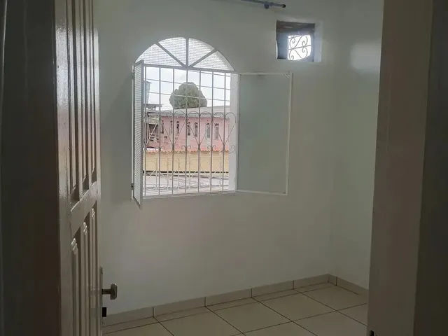 Imagem 4: Aluga-Se Apartamento 2 Quartos