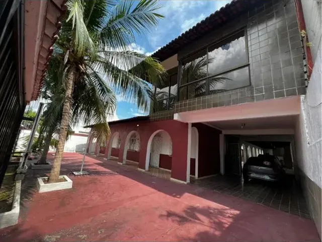 Imagem: Casa no Aleixo 5 Quartos Piscina