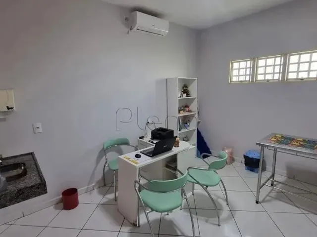 Imagem 4: Casa À Venda em Campinas, Jardim Yeda, com 5 Quartos, com 147.8 M²