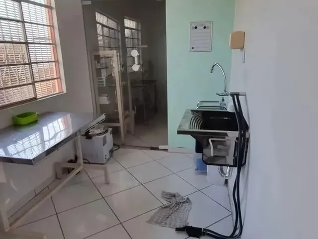 Imagem 12: Casa À Venda em Campinas, Jardim Yeda, com 5 Quartos, com 147.8 M²