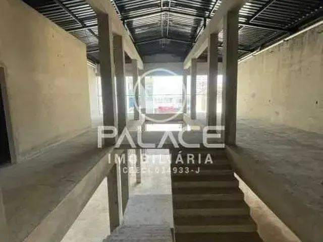 Imagem 8: Barracão : / Comercial / Centro