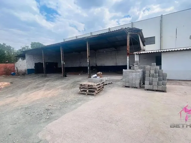 Imagem: Barracão para Alugar, 182 M² por R$ 4.500,00/Mês