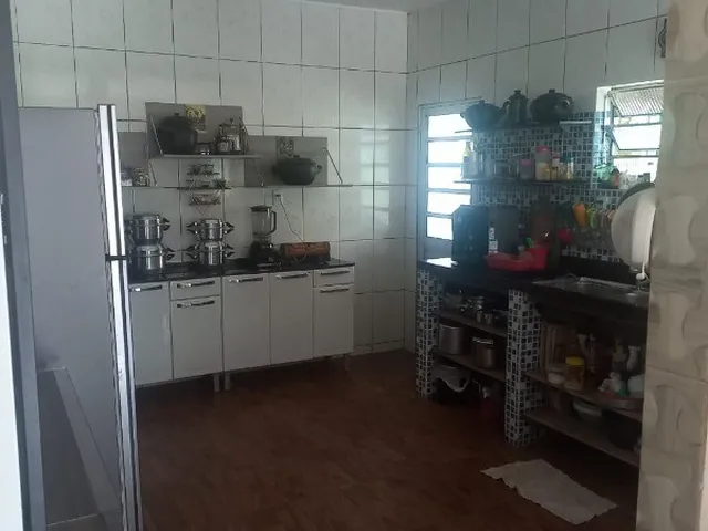 Imagem 4: VENDO casa com terreno 1.304 m²- Barra do Pojuca, 2/4 com suítes e 1 closet, sala