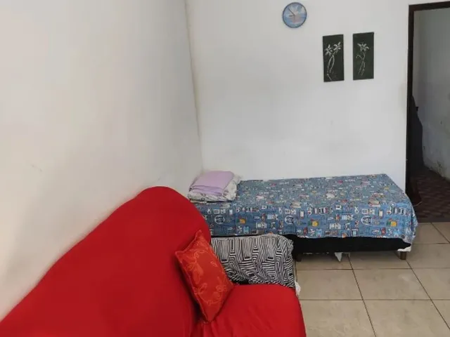 Imagem 3: Casa com 3 Quartos À Venda - Grande Terreno