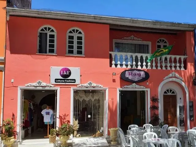 Imagem: Casa Colonial com Ap e 2 Lojas Lado Bradesco