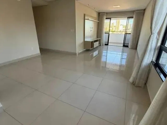 Imagem: Apartamento Amplo com 3 Quartos no Bairro