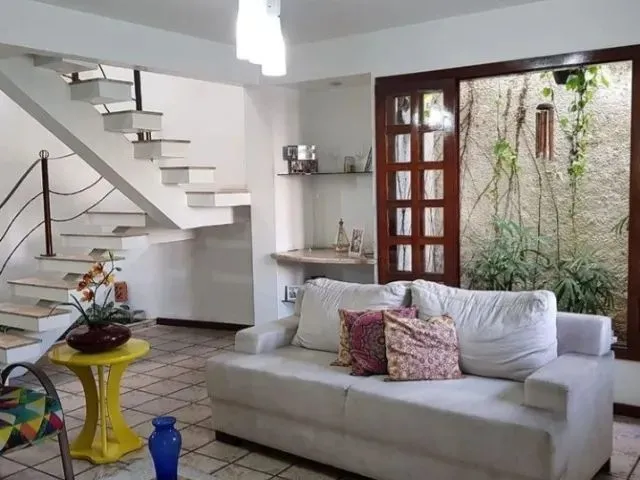 Imagem: Casa com Ponto Comercial no Pontal