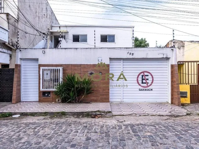 Imagem: Vendo Linda Casa com 02 Apartamentos Já