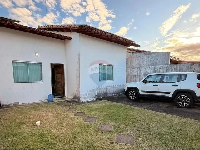 Imagem: A casa em condomínio possui 3 Dormitórios, 2 Suítes, 3
