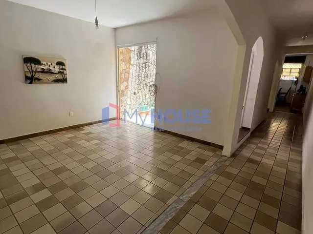 Imagem 11: Casa À Venda, Dispondo de 4/4 Sendo Duas Suítes, Próxima a Todas Comodidades No