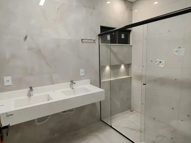Imagem 2: Vende Bela Casa com Laje no Jardim América I