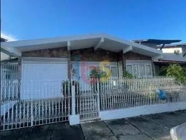 Imagem: Linda Casa de Alto Padrão com 3/4