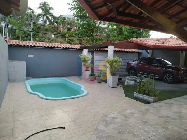Imagem 1: Vendo Casa com 4/4