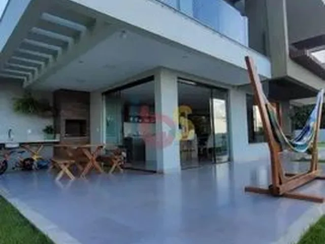 Imagem: Casa com 3/4 e Área Verde