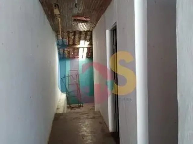 Imagem: Casa com Terreno para Construção
