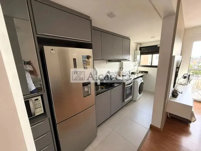 Imagem 8: Imóvel para Aluguel com 68 Metros Quadrados com 3 Quartos em Cajuru - Curitiba - Pr