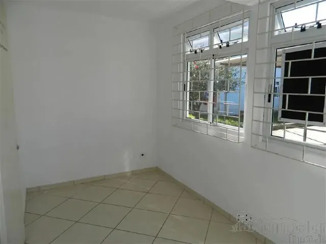 Imagem 10: Apartamento com Dois Dormitórios para Alugar no Capão da Imbuia