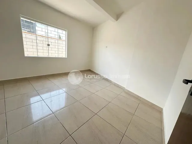 Imagem 15: Imóvel para Aluguel com 85 Metros Quadrados com 2 Quartos em Uberaba - Curitiba - Pr