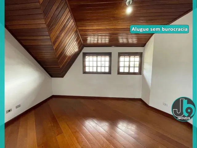 Imagem 3: Sobrado em Condomínio no Cajuru 128M² com 4 Quartos, 2 Suítes, Ático com Lareira