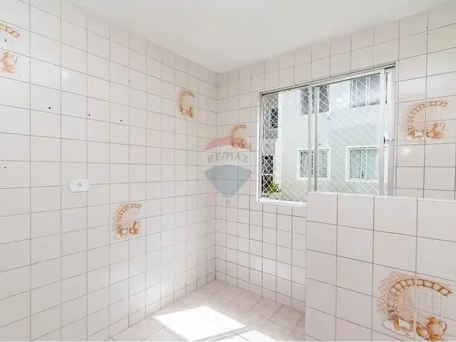 Imagem 4: Imóvel para Aluguel com 40 Metros Quadrados com 2 Quartos em Uberaba - Curitiba - Pr