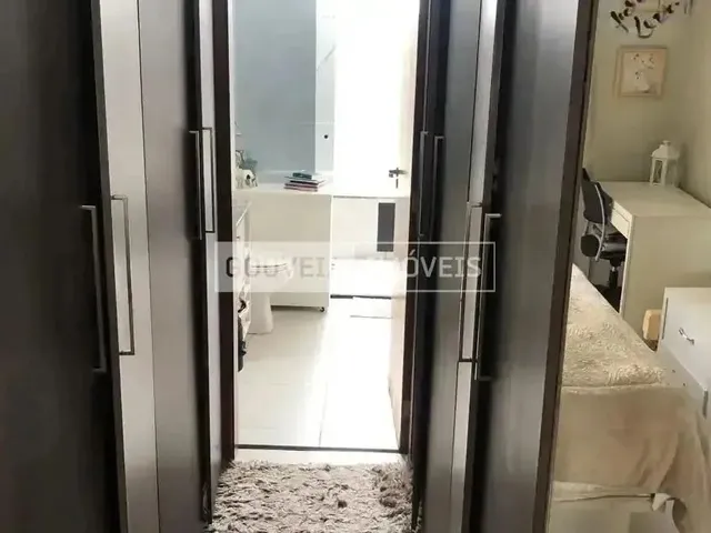 Imagem 11: Sobrado Triplex com 4 Dormitórios, 1 Suíte, 200 M², Aluguel de R$ 4.900 + Taxas