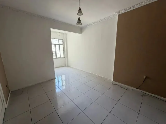 Imagem 6: Imóvel para Aluguel Possui 30 Metros Quadrados com 1 Quarto em Centro - Niterói - Rj