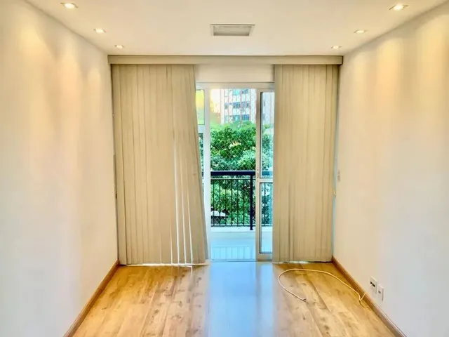 Imagem: Apartamento com 2 Quartos para Alugar, 70