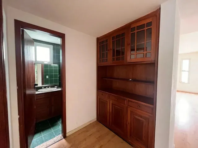 Imagem 7: Jo646A - Excelente Casa com 3 Quartos (Reversível para 4) com 244 M² em São Francisco