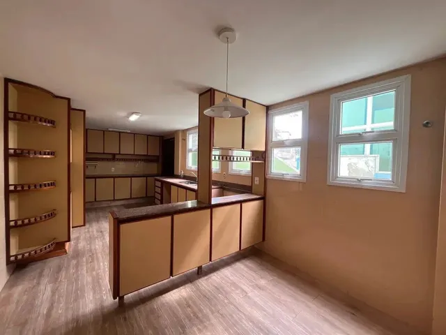 Imagem 15: Jo646A - Excelente Casa com 3 Quartos (Reversível para 4) com 244 M² em São Francisco