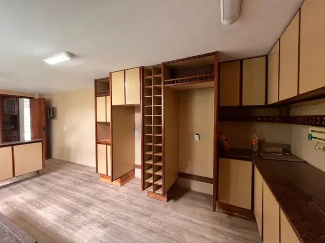 Imagem 4: Jo646A - Excelente Casa com 3 Quartos (Reversível para 4) com 244 M² em São Francisco