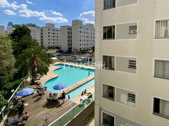 Imagem: O apartamento possui 2 Dormitórios, 1 Banheiro, 2 Vagas na