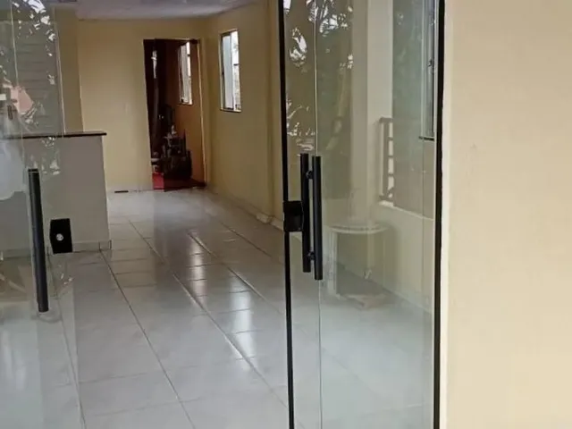 Imagem: Alugo Amplo Kitnet ( 44,85M2) com Sacada
