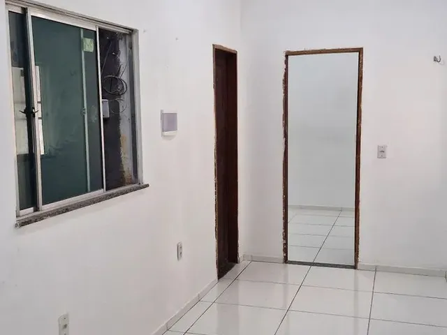 Imagem: Alugo Ap.2/4 Fátima 1.200,00