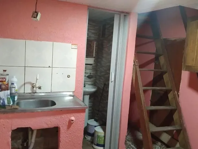 Imagem 9: Alugo Ótima Casa de 3 Andares na Caripunas 762 Casa 4
