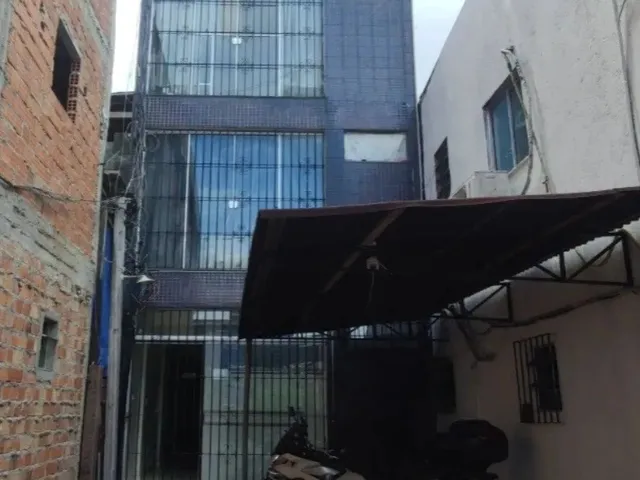 Imagem: Apto. Sem Garagem com Sala, Cozinha, Banheiro