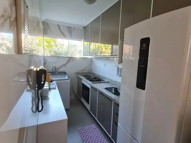 Imagem: O apartamento possui 2 Dormitórios, 1 Banheiro, 2 Vagas na