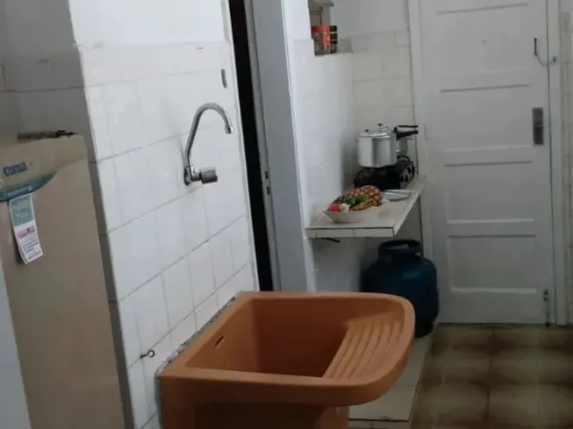 Imagem 6: Tipo Kitnet, na Av. Centenário, 1 Suíte Mobiliada e Área de Serviço, 12 M²