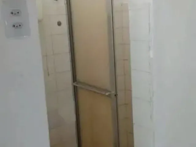 Imagem 4: Tipo Kitnet, na Av. Centenário, 1 Suíte Mobiliada e Área de Serviço, 12 M²
