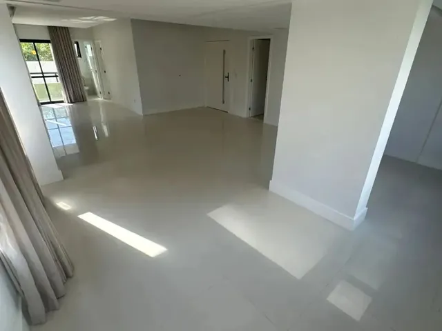 Imagem 3: Apartamento 3/4 + Dependência - Armacao - Vista Mar - Oportunidade