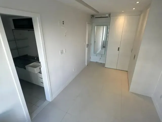 Imagem 12: Apartamento 3/4 + Dependência - Armacao - Vista Mar - Oportunidade