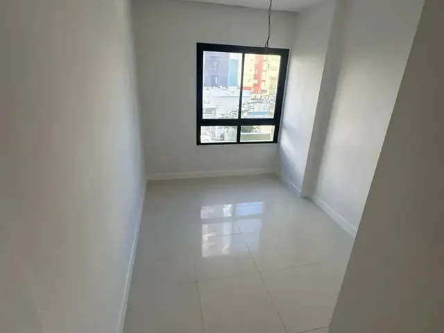 Imagem 9: Apartamento 3/4 + Dependência - Armacao - Vista Mar - Oportunidade