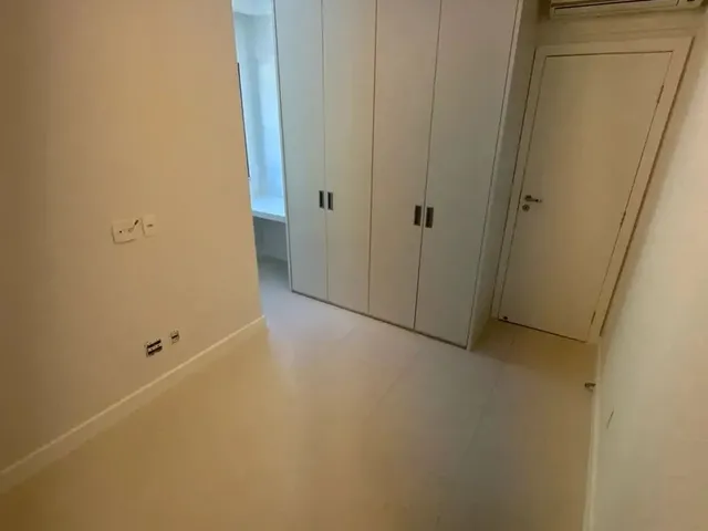 Imagem 11: Apartamento 3/4 + Dependência - Armacao - Vista Mar - Oportunidade