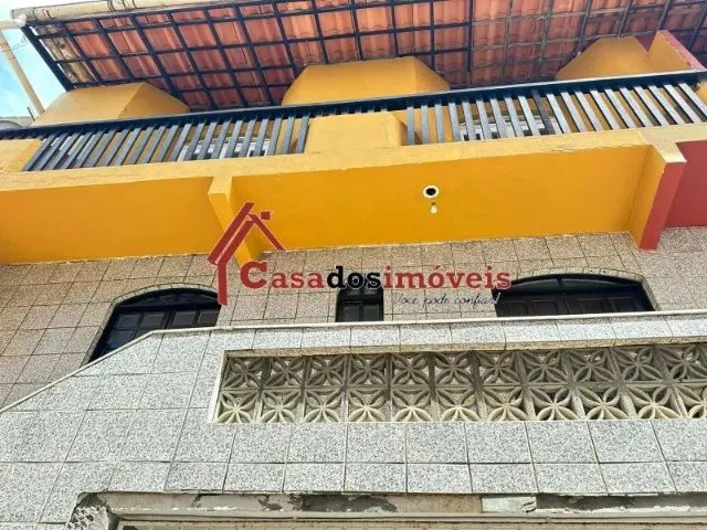 Imagem: Casa, 4/4, 3 Pavimentos, Localizado