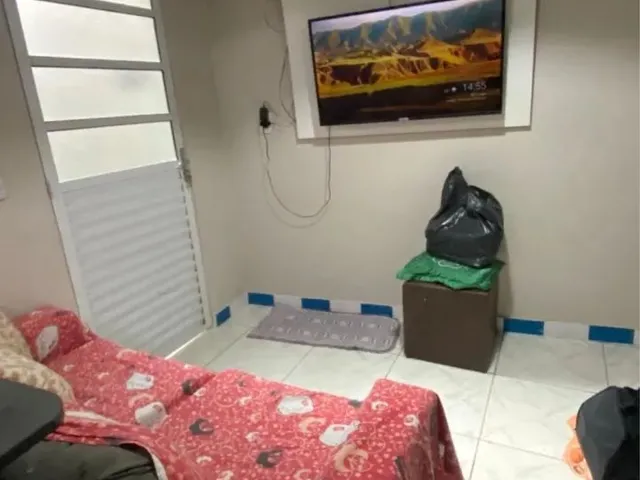 Imagem 5: Aluguel de Casa - 4 Quartos | 2 Banheiros