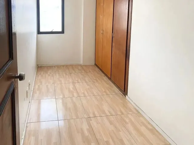 Imagem 16: Pituba Apto Grande 201M2 com 4 Quartos 2 Suites 2 Dependencias 2 Garagens e Infraestrutura