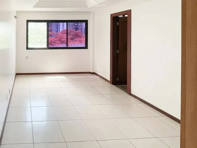 Imagem 14: Pituba Apto Grande 201M2 com 4 Quartos 2 Suites 2 Dependencias 2 Garagens e Infraestrutura