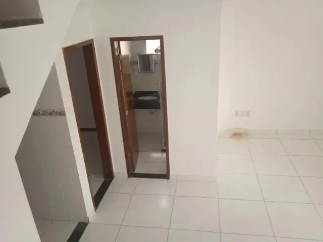 Imagem 12: Casa Duplex em Stella Maris, 4 Quartos com Piscina e Churrasqueira