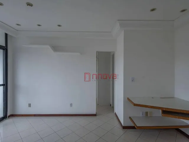 Imagem 7: Aluga Apartamento com 1 Quarto Sendo Suíte, Varanda, Armários, Andar Alto, Ótima