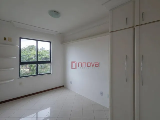 Imagem 12: Aluga Apartamento com 1 Quarto Sendo Suíte, Varanda, Armários, Andar Alto, Ótima