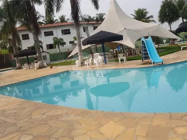 Imagem: Chácara com 10 Quartos À Venda em Vila